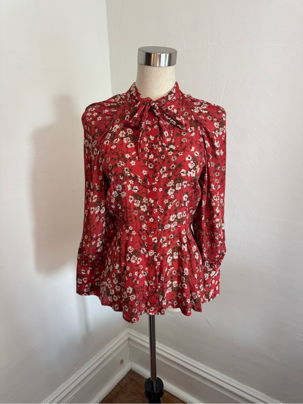 Coral Red Floral Tie-Neck Long Sleeve Women's Top